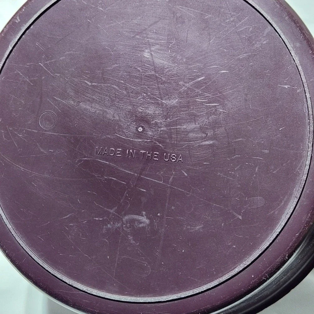 Pampered Chef Micro Cooker 8 Cup Microwave Cooker Steamer With Strainer‎ Maroon